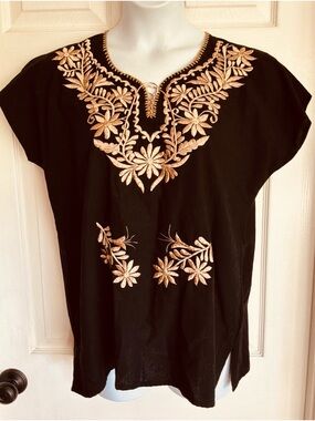 NWOT…Boho Embroidered Top